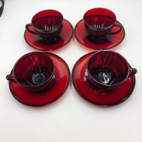 Vintage Set of 4 Ruby Red Glass Tea Cups and Saucers Set ARCOROC France - Picture 3 of 17